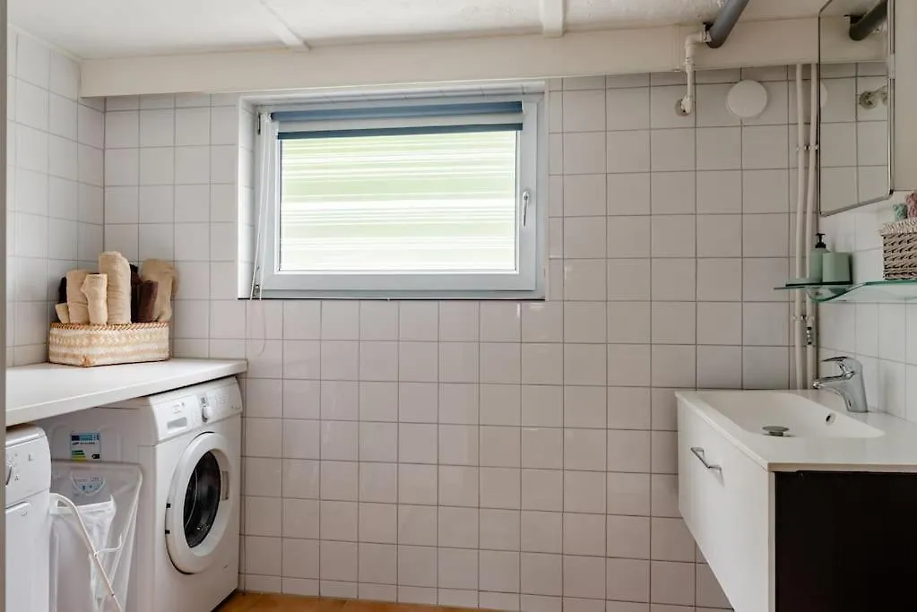 Kattarp Cellar Free Parking & Private Entrance Apartment Malmo